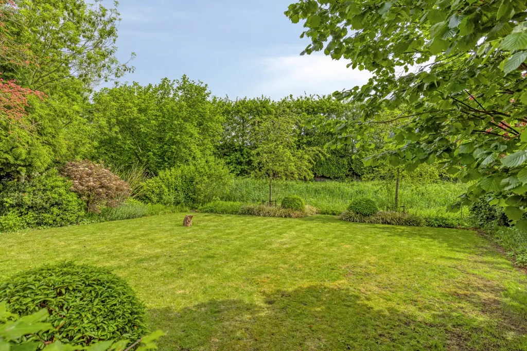 5-room house in Nieuw-vossemeer