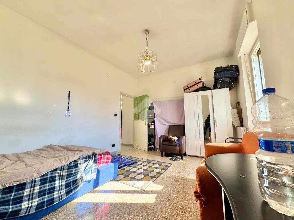Bedrooms - 4-Room Apartment with Balcony in Bari