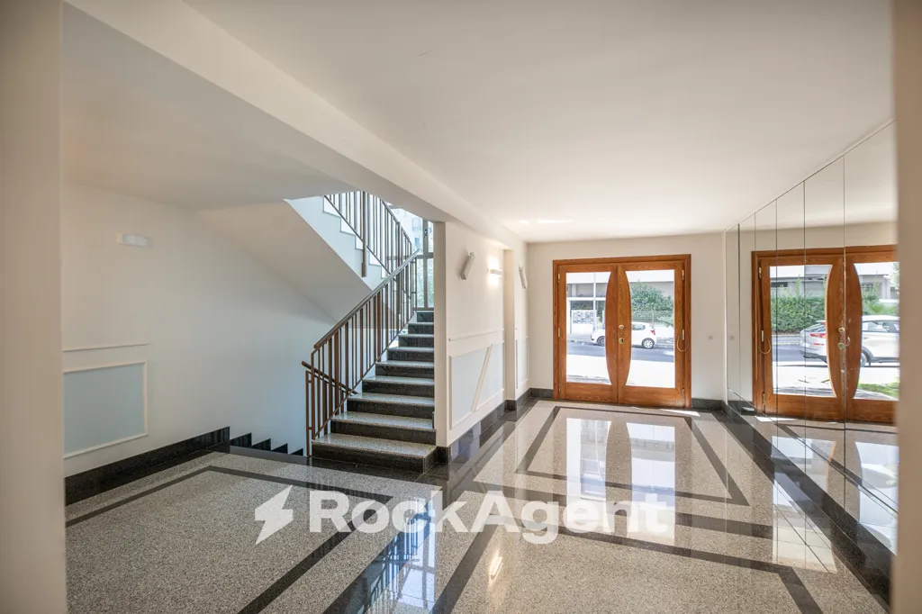 Entrée - Ristruttured Apartment with Terrace in Rome