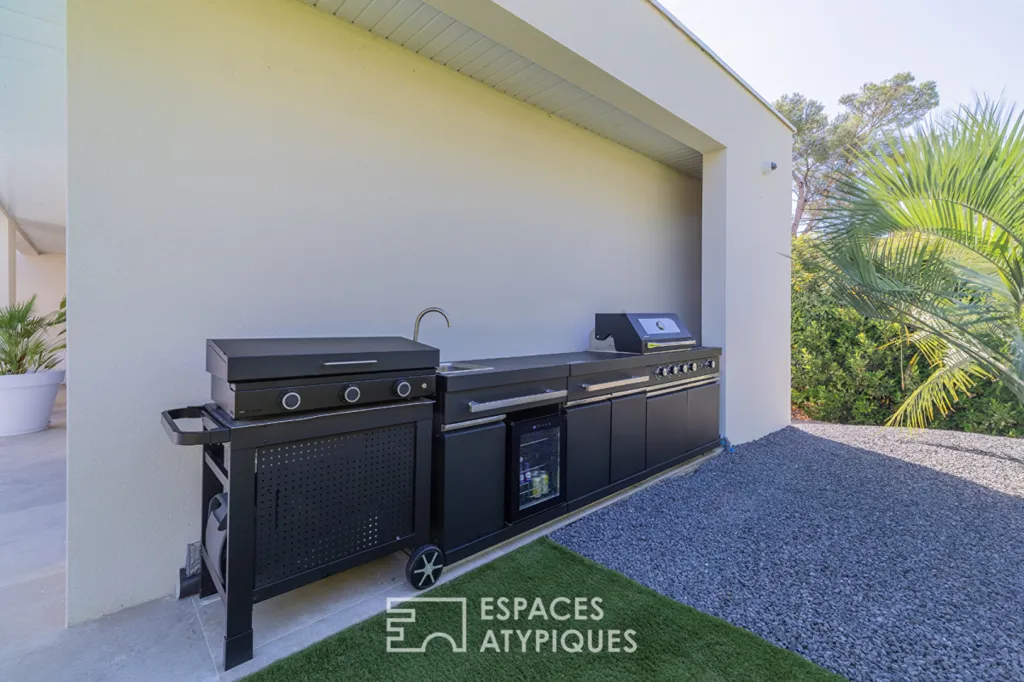 Terrasse - Villa d'Architecte avec Piscine au Pic Saint-Loup