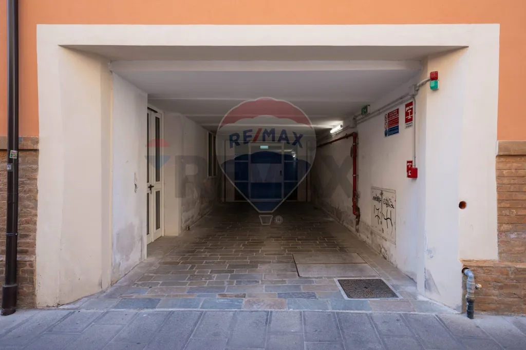 Garage - Automated Parking in Ferrara's Historic Centre