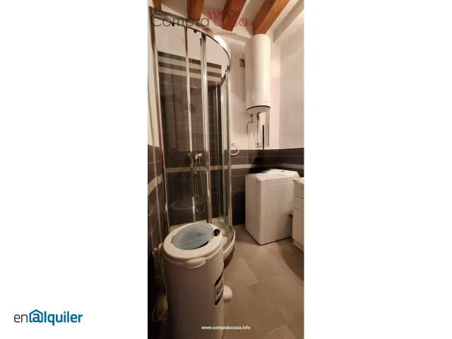 Salles de bain - Studio with Balcony in Cervantes Centre