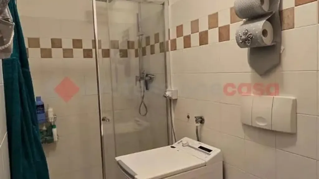 Salles de bain - Duplex Apartment with Garden in Arezzo