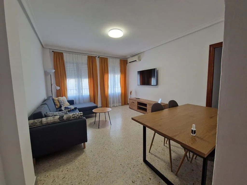 Salle à manger - Apartment with Balcony in Jerez de los Caballeros