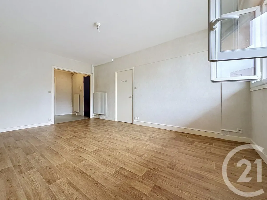 Pièces - Appartement T4 en Centre-Ville à Guéret