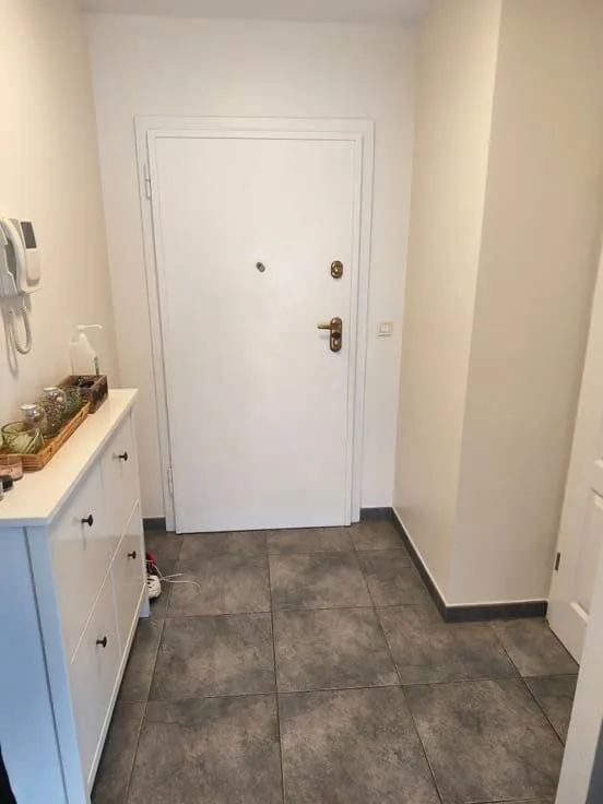 Esik - Apartment with Multiple Addresses in Arlon