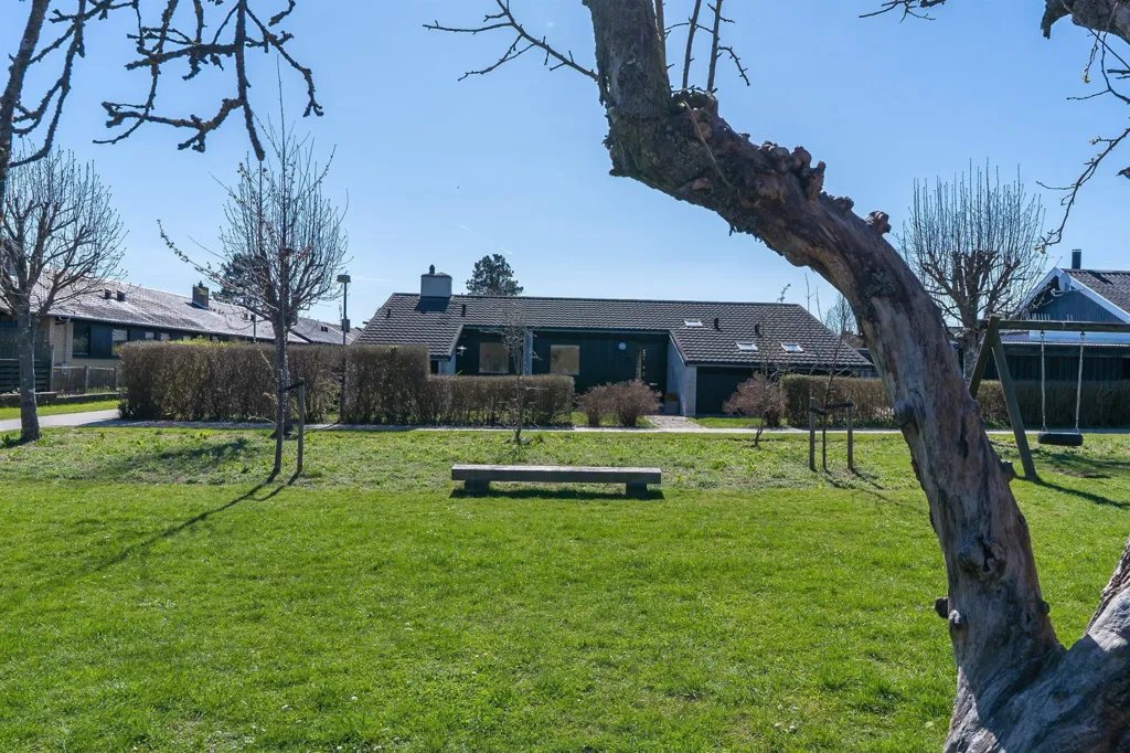 Giardino - Fenced Villa with Garden in Farum