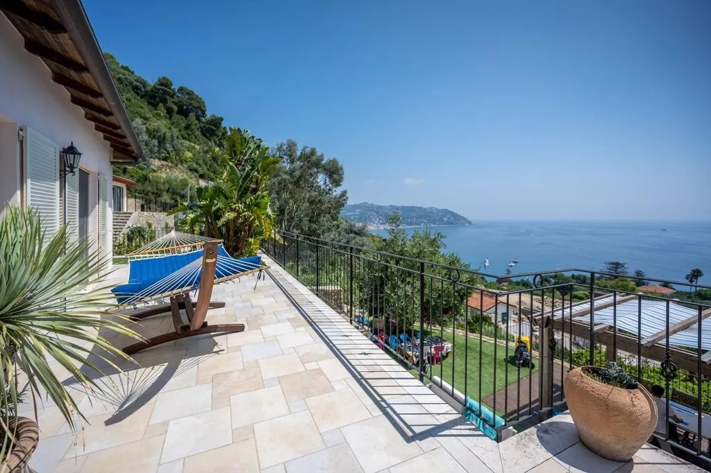 Terrass - Luxury Villa with Sea View in Bordighera