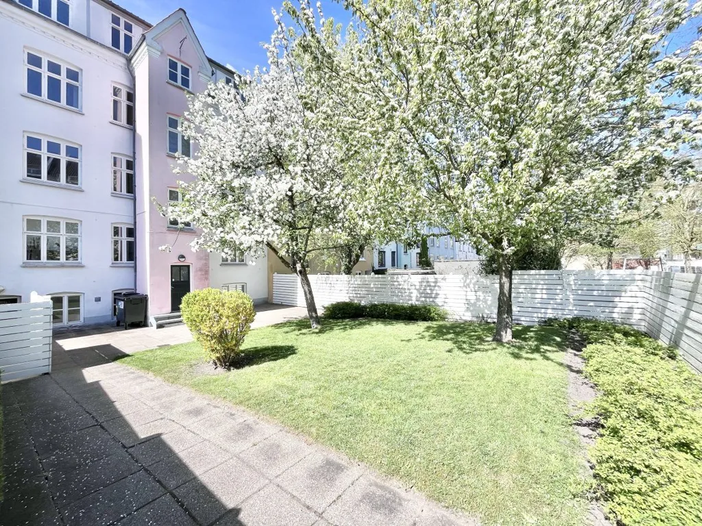 Jardin - 4-Bedroom Apartment with Central Location in Aalborg