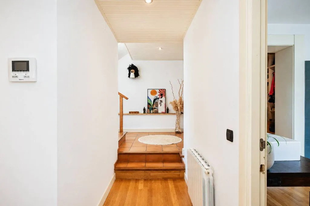 Entrée - Contemporary 5-Bedroom House with Pool in Sitges