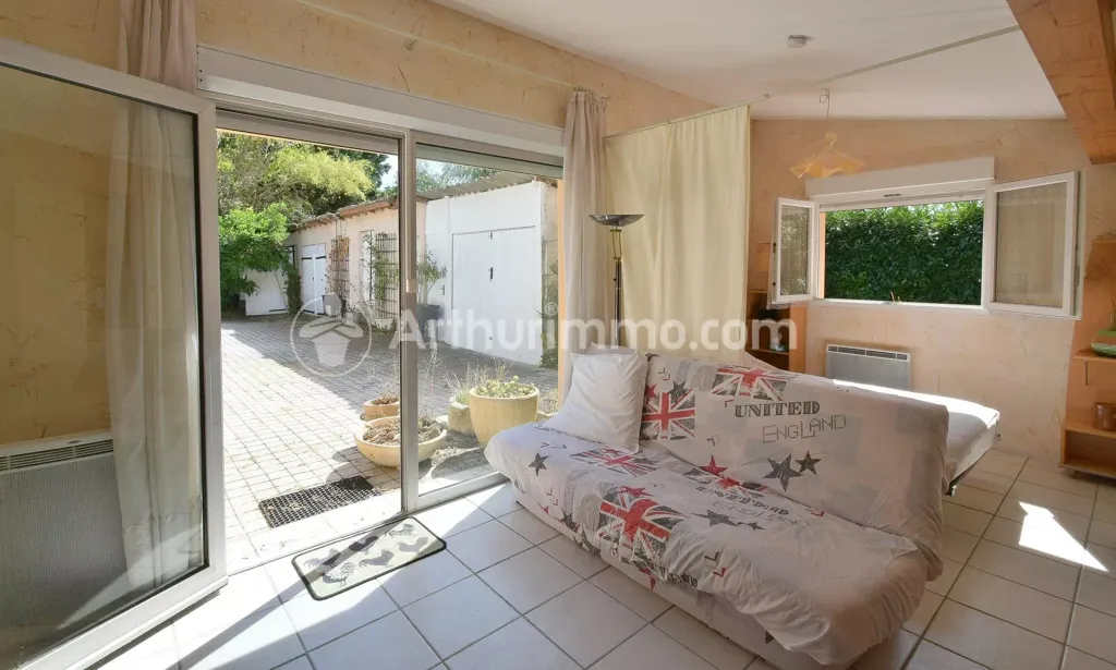 Terrass - Studio with Terrace in Garidech