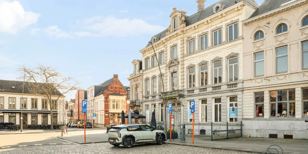 Extérieur - Herenwoning Historique avec Terrasse à Ronse