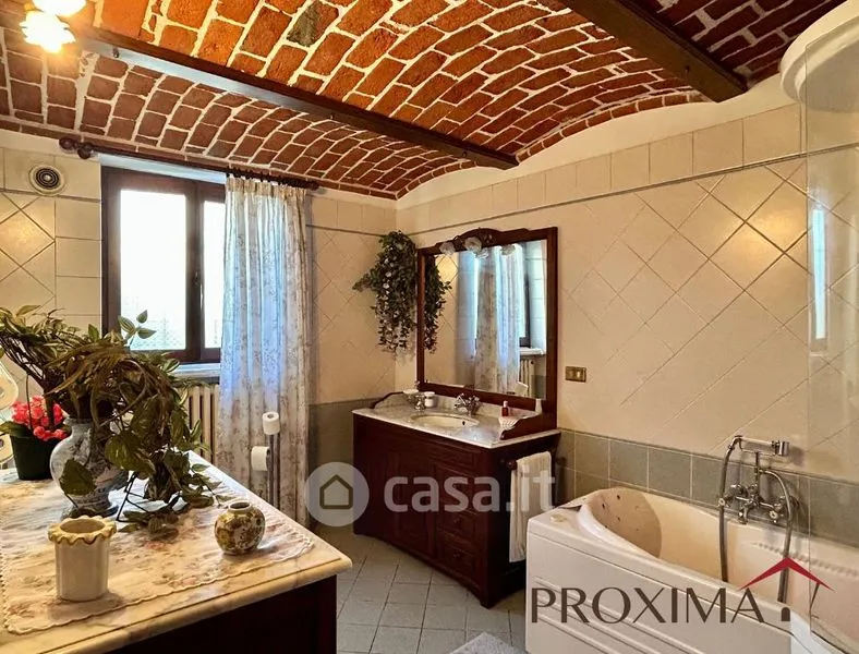 Bagni - Rustic Semidetached House with Alpine View in Villanova d'Asti