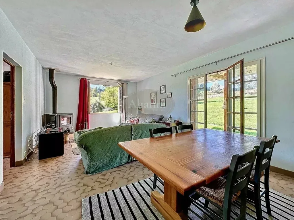 Sala da pranzo - Bright Villa with Pool in Quiet Location