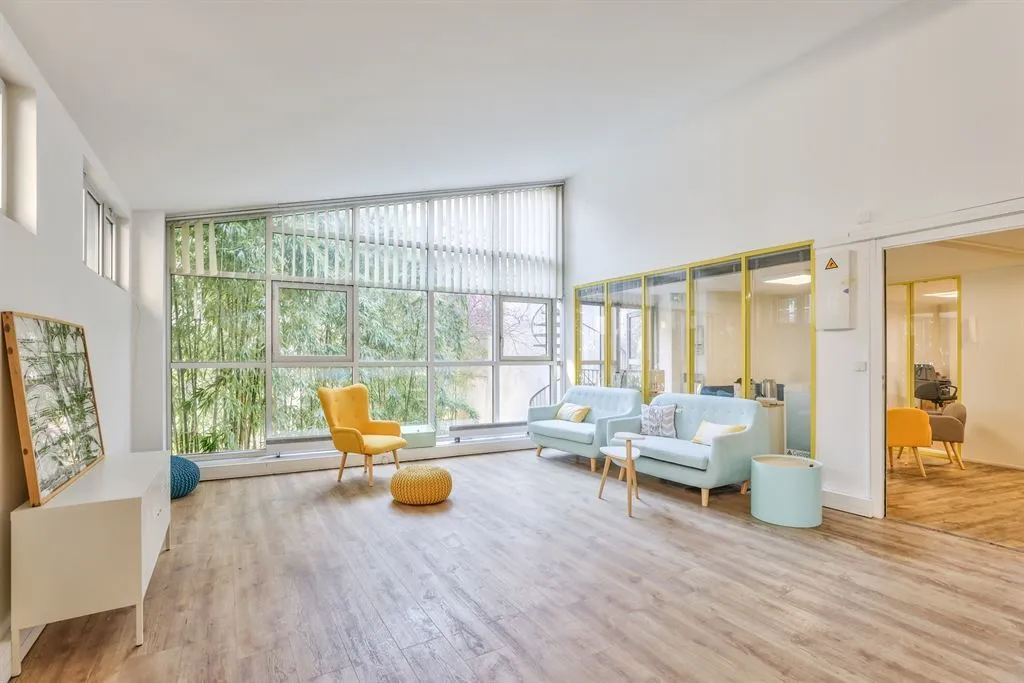 Soggiorno - Office Space with Parking in 5th Arrondissement