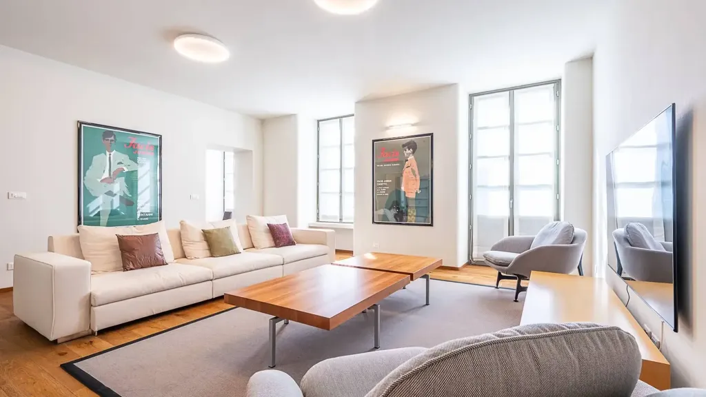 Séjour - Restored Apartment with Triple Exposure in Turin