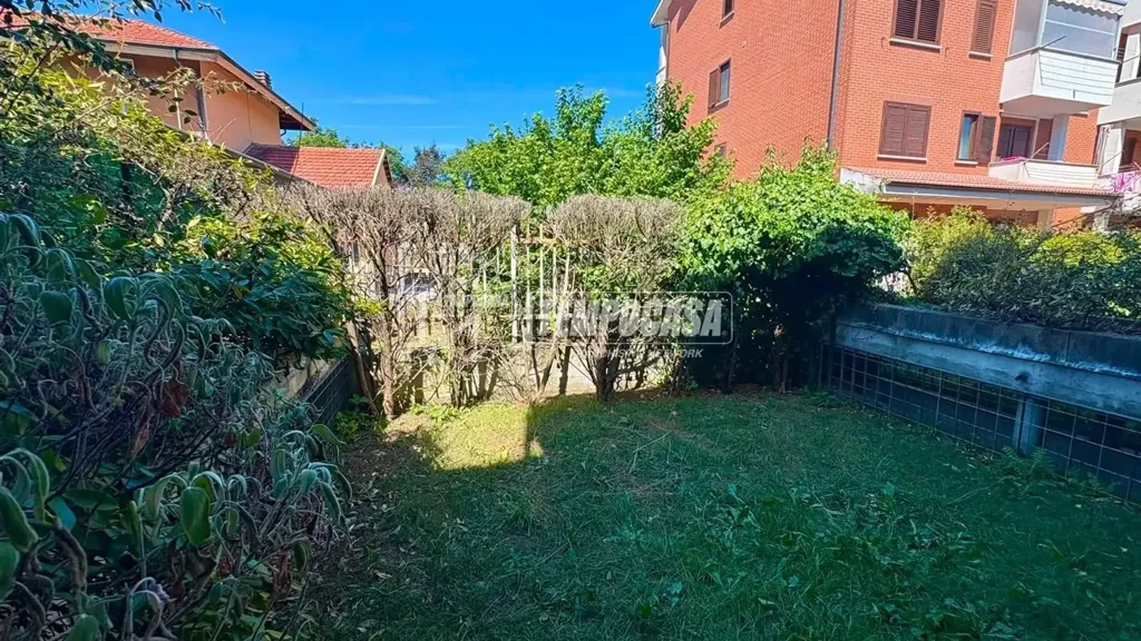 Giardino - Terraced Villa with Private Garden in Cirié