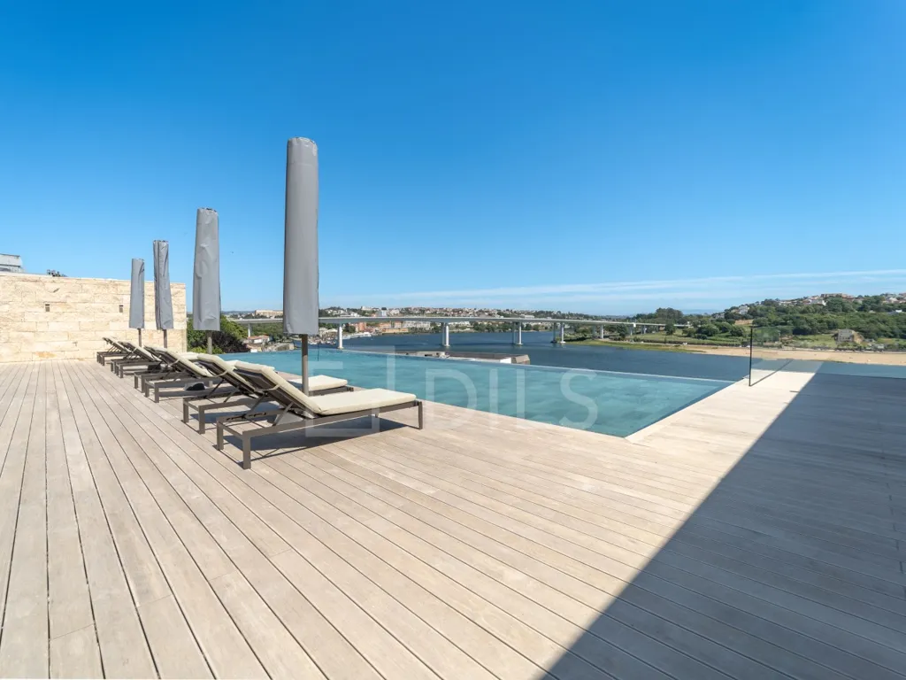 Bassein - Luxury Apartment with River Views in Porto