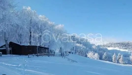 Aed - Two-Level Apartment with Garden in Carpegna