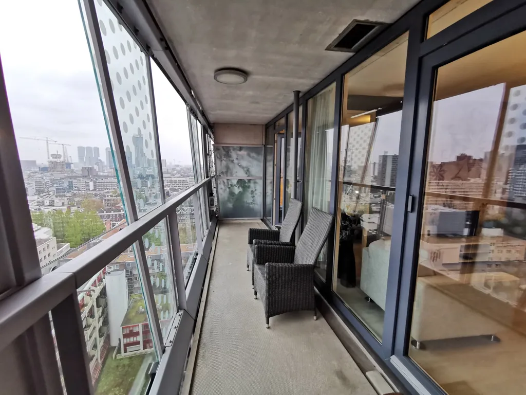 Balcony - Modern Apartment with Balcony in Rotterdam Centre
