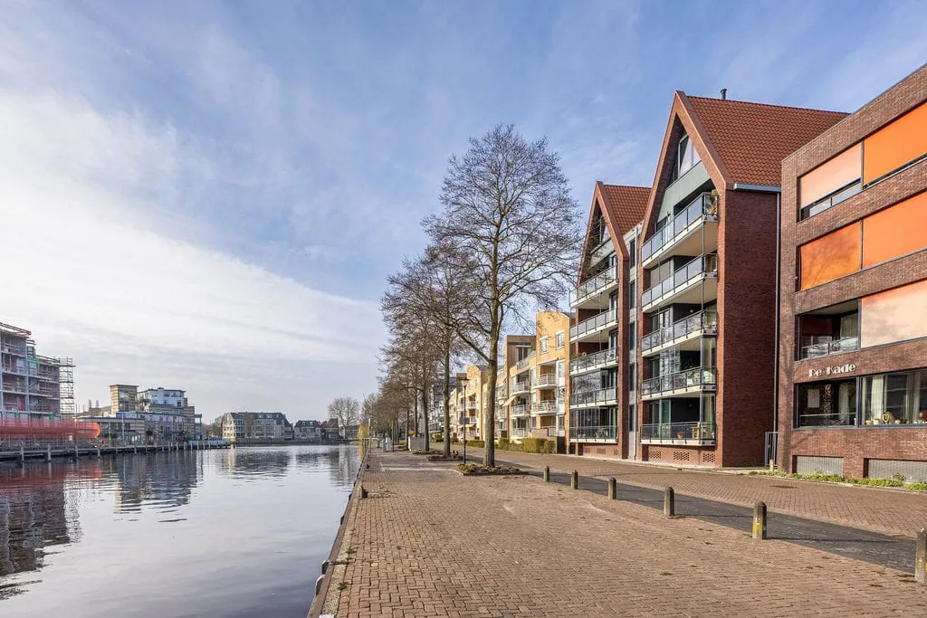 Extérieur - Modern Apartment with Balcony in Sneek