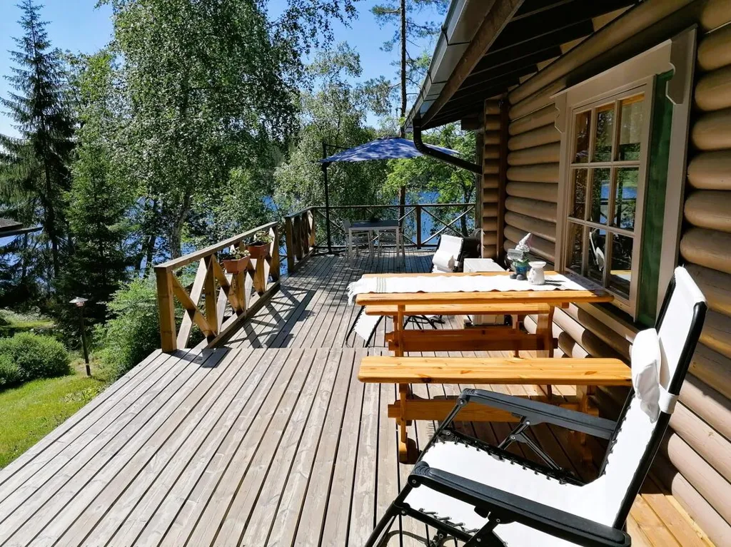 Terrass - Cottage with Private Lakefront in Suurijärvi