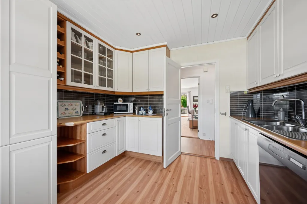 Cuisine - Three-Storey Townhouse with Sea View in Sola