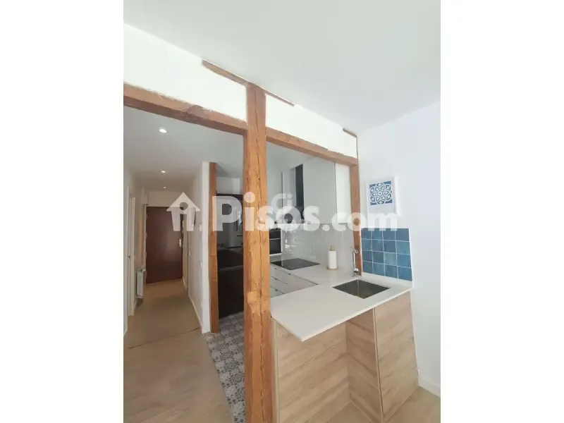 Cuisine - Apartment with Balconies in Atocha, Madrid