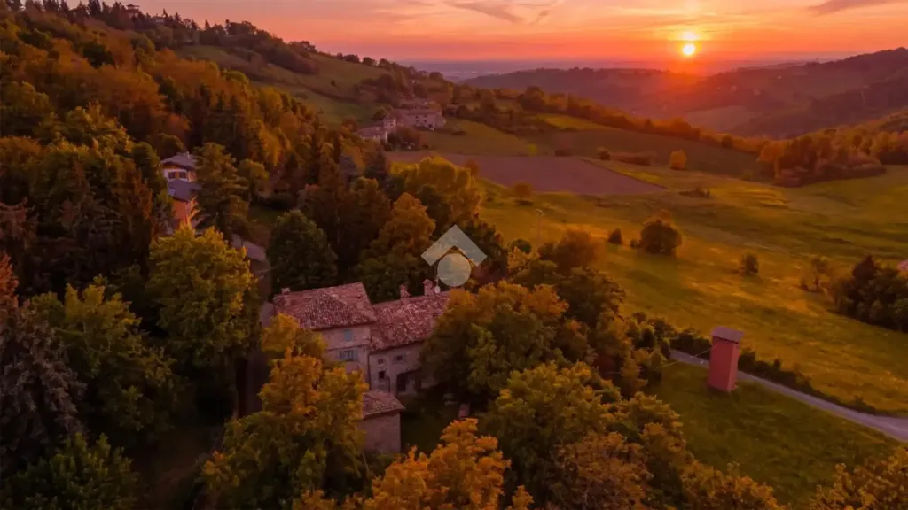 Vue aérienne - Restored Rustico with Garden in Serramazzoni