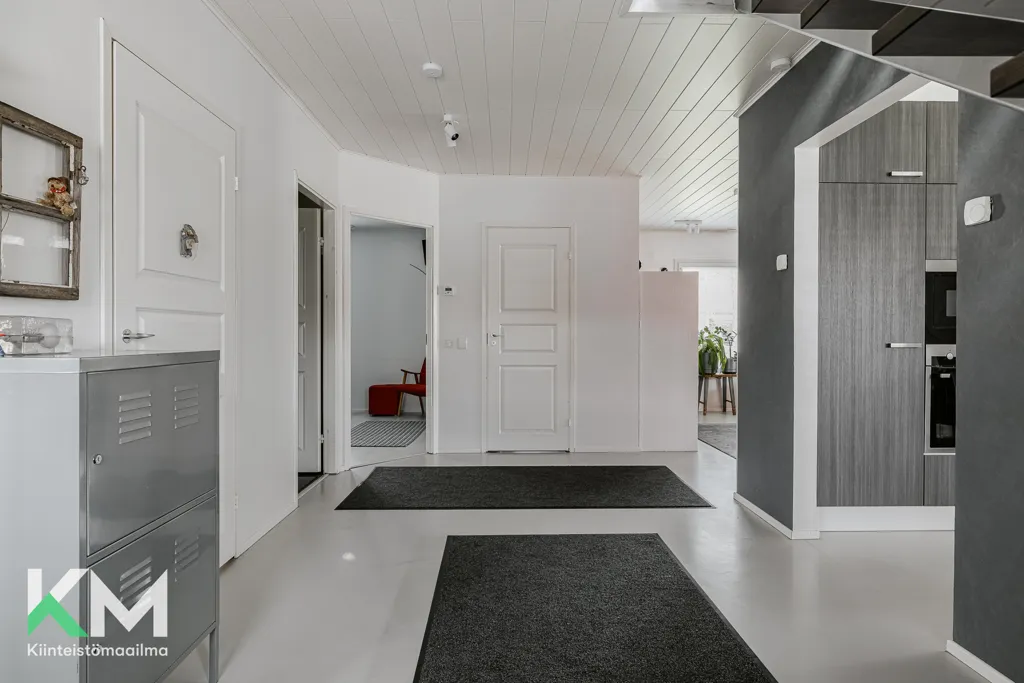 Esik - Spacious Detached House with Garden in Soukkajoki