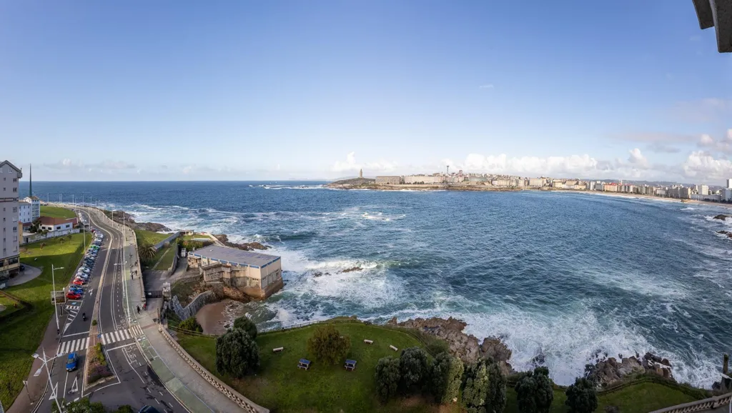 Duplex with Sea View on A Coruña Promenade