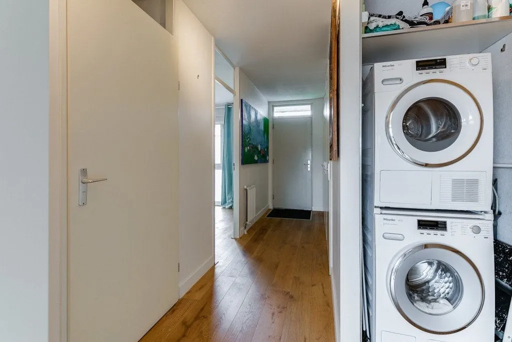 Pesuköök - Furnished 4-Bedroom Apartment in Amsterdam