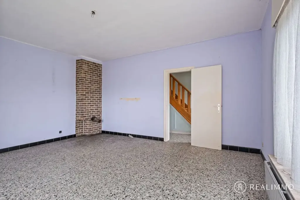 Toad - Renovatable House with Double Garage in Avelgem