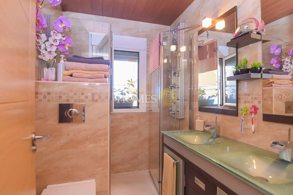 Vannitoad - Beachfront Flat with Direct Beach Access in Torrox