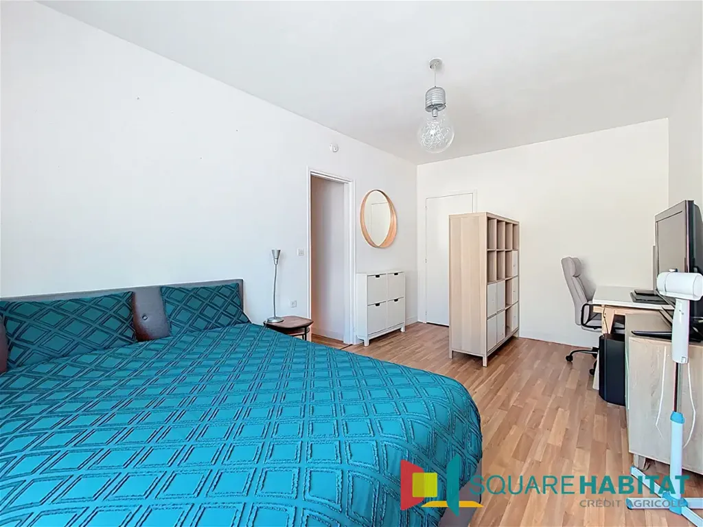 Chambres - Appartement 1 Pièce avec Place de Parking à Angers