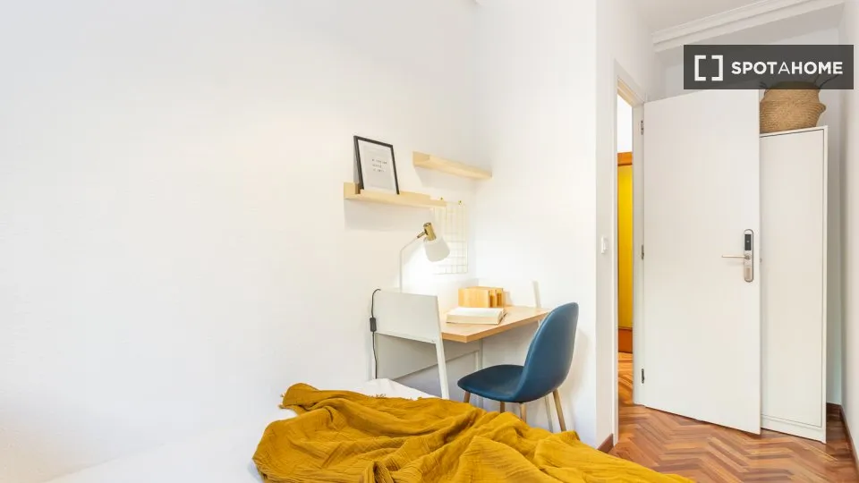 Magamistoad - Shared Room in 5-Bed Flat in Prosperidad