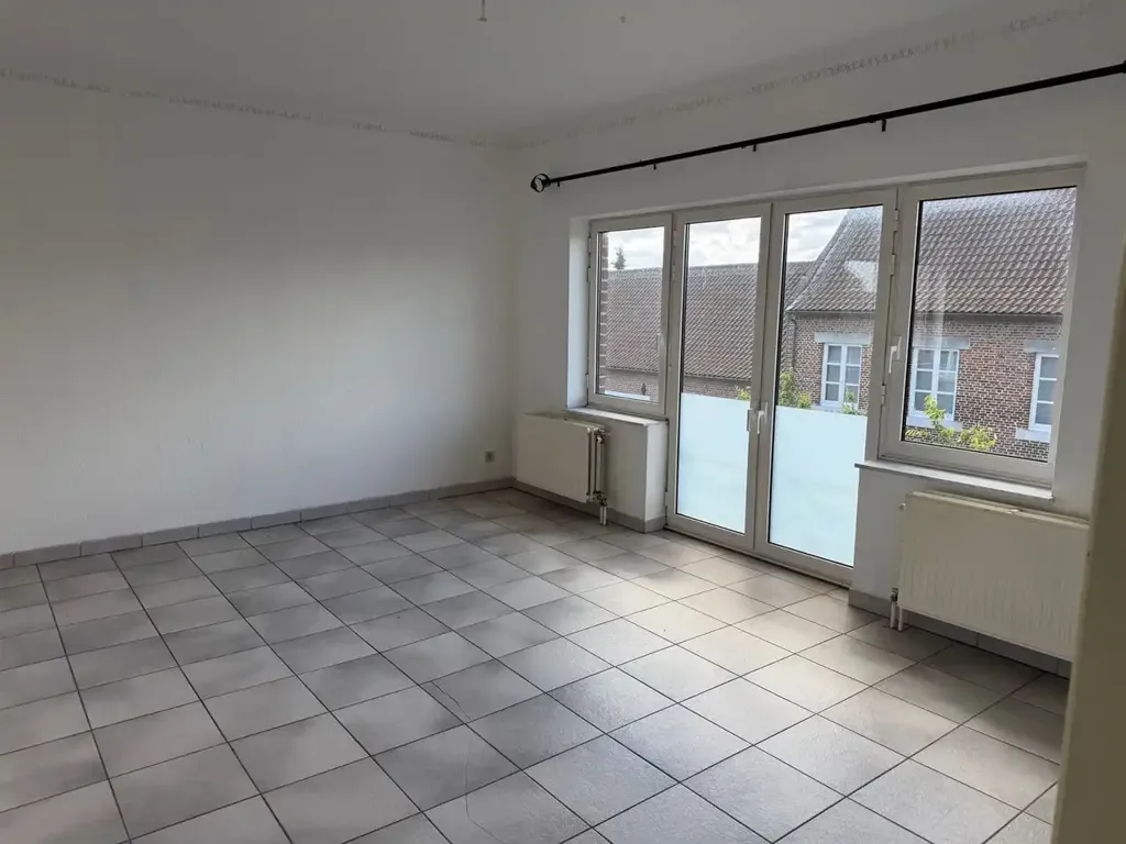 Toad - Duplex Apartment with 4 Bedrooms in Brustem Centre