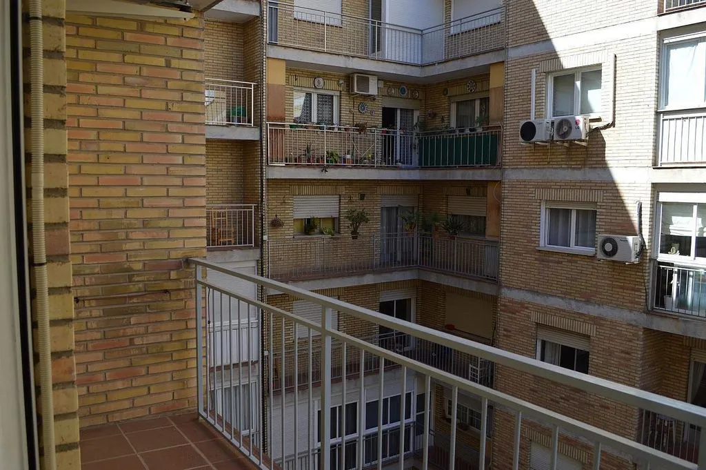 Rõdu - Amueblated Flat with Balcony in Granada