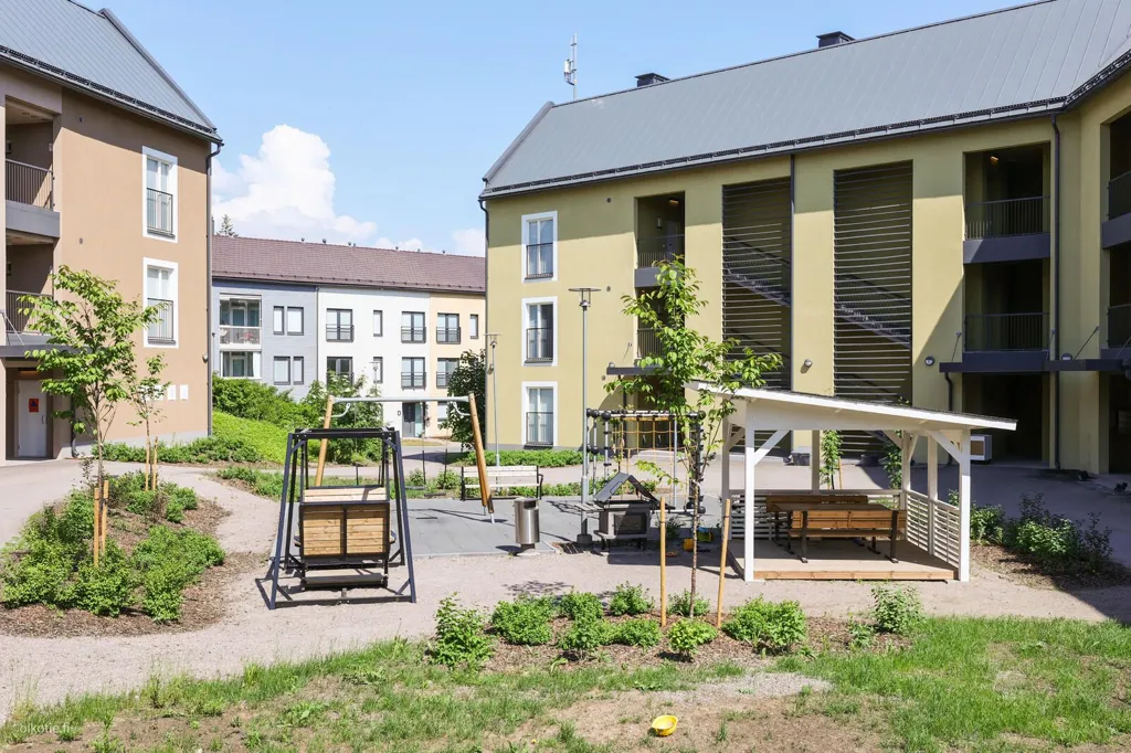 Jardin - Efficiently Designed Apartment with French Balcony in Järvenperä
