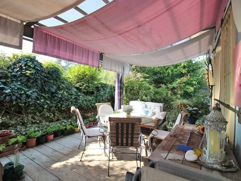 Terrazza - Villa with Panoramic Garden in Dogliani Castello
