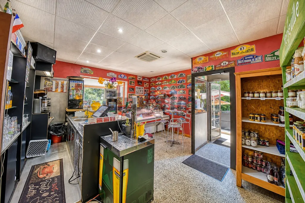 Maison 20 pièces à FR