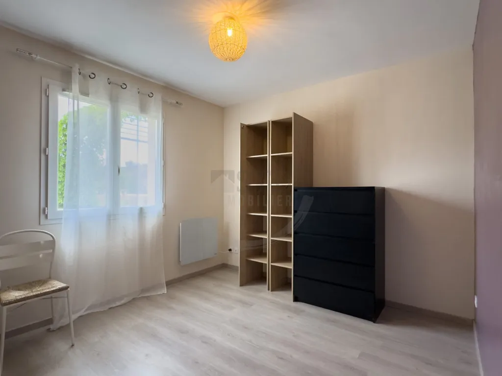 Bedrooms - Terraced House with Garden in Chomérac