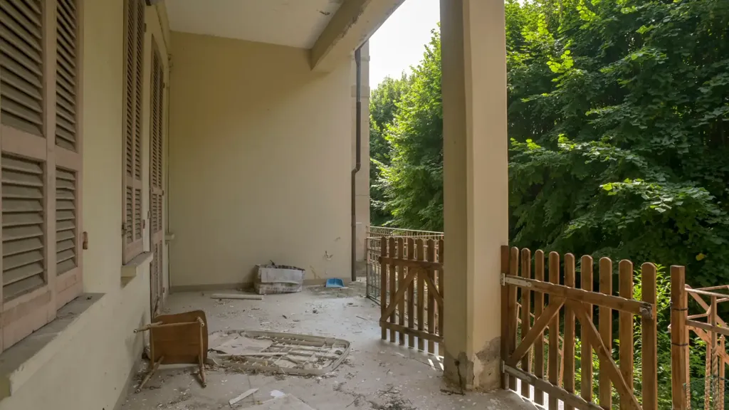 Rõdu - Art Deco Villa with Garden in Cossato