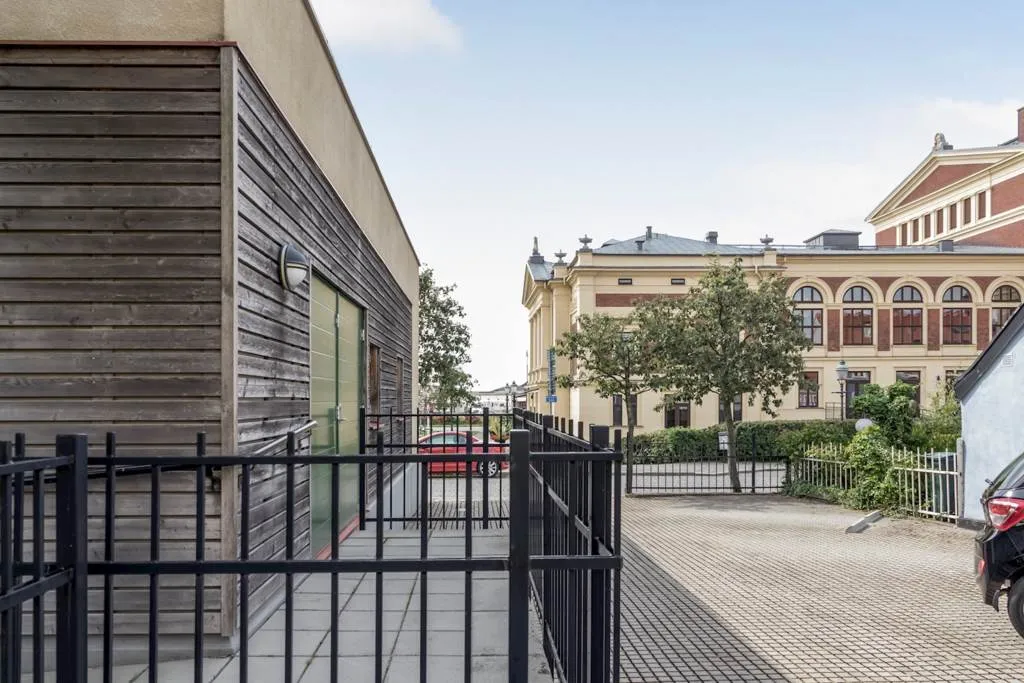 Välivaade - Apartment with Inner Courtyard near Ystad Theatre