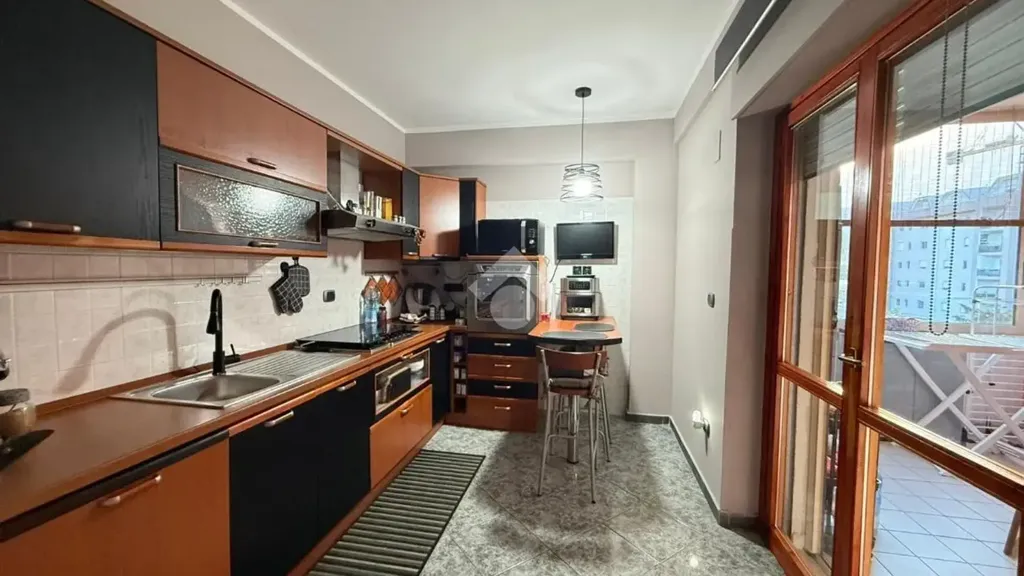 Köök - Spacious Apartment with Terrace in Rende