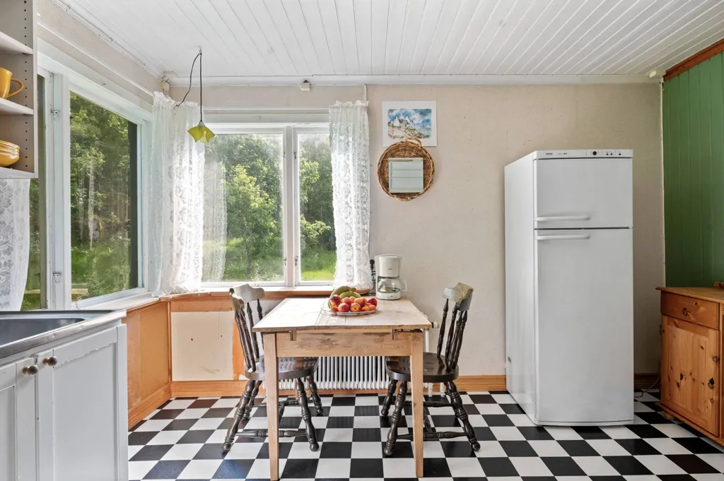 Köök - Charming Cottage with Garden in Svinesund