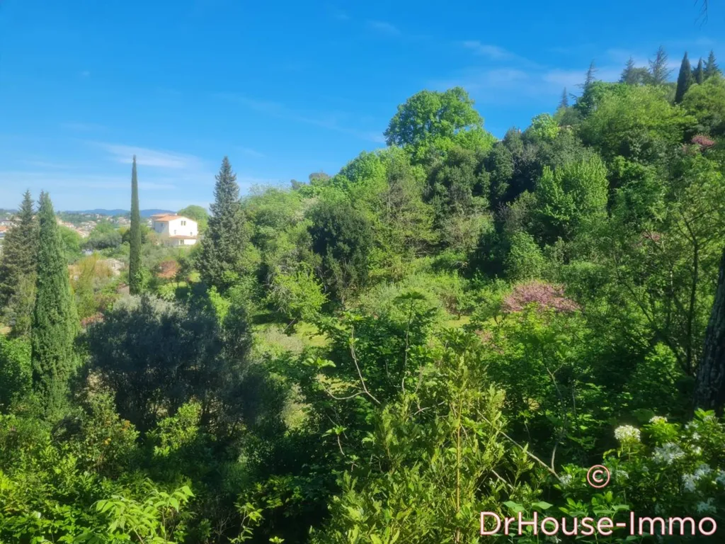 Jardin - Maison avec Piscine et Jardin à Ales