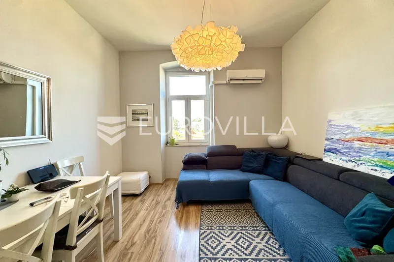 Séjour - Two-Bedroom Apartment with Sea View in Pula