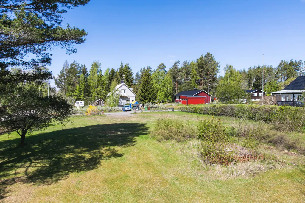 Aed - Corner Plot in Bergvik/Vannsätter