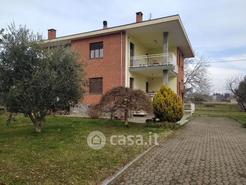 Extérieur - Four-Room Apartment with Garden in Mathi